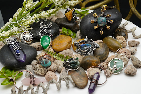 Metaphysical jewelry crystals gemstones 